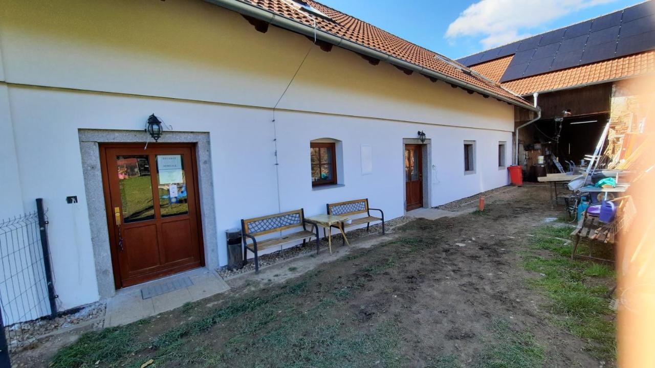 Podkroví v Jihočeském Statku Nemejice Exteriér fotografie