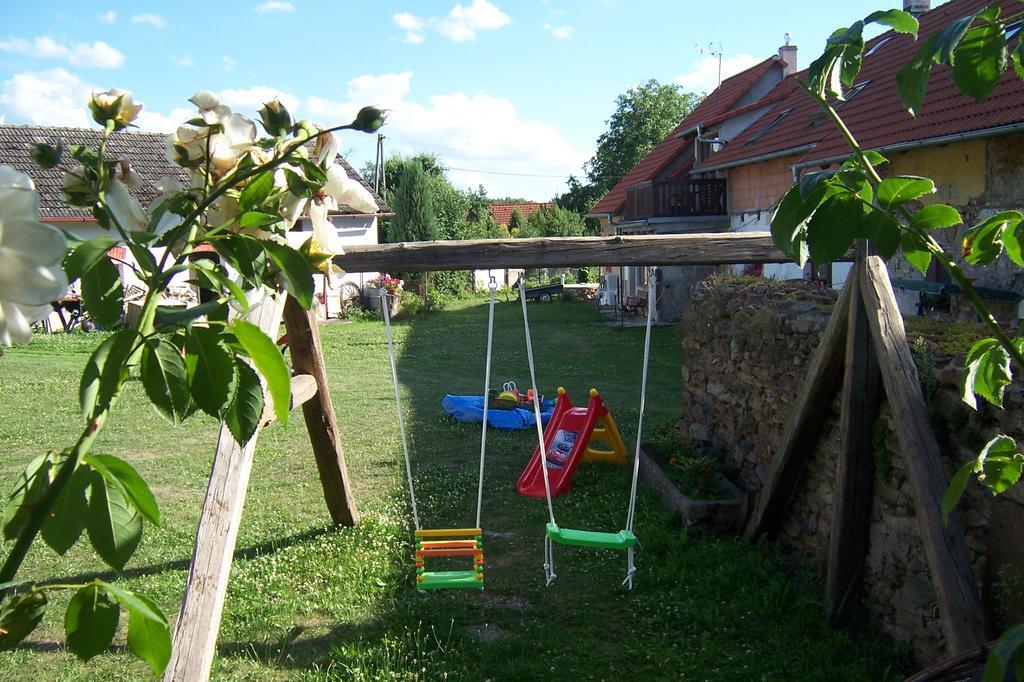 Podkroví v Jihočeském Statku Nemejice Exteriér fotografie